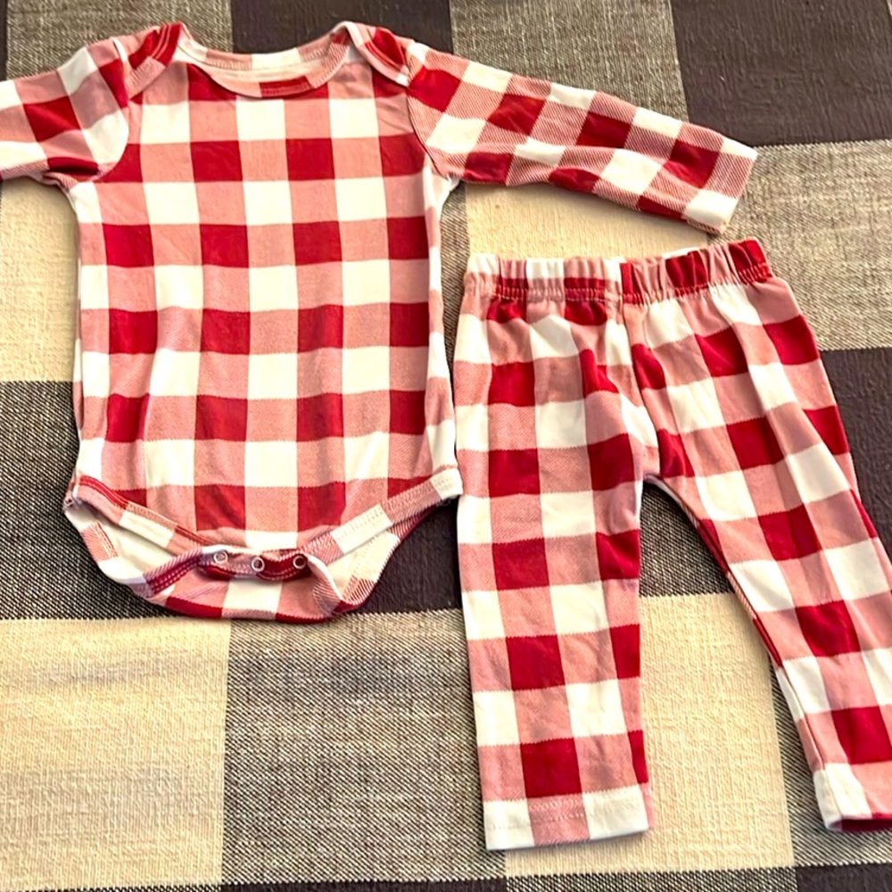 9/12 months top and bottom plaid red and white